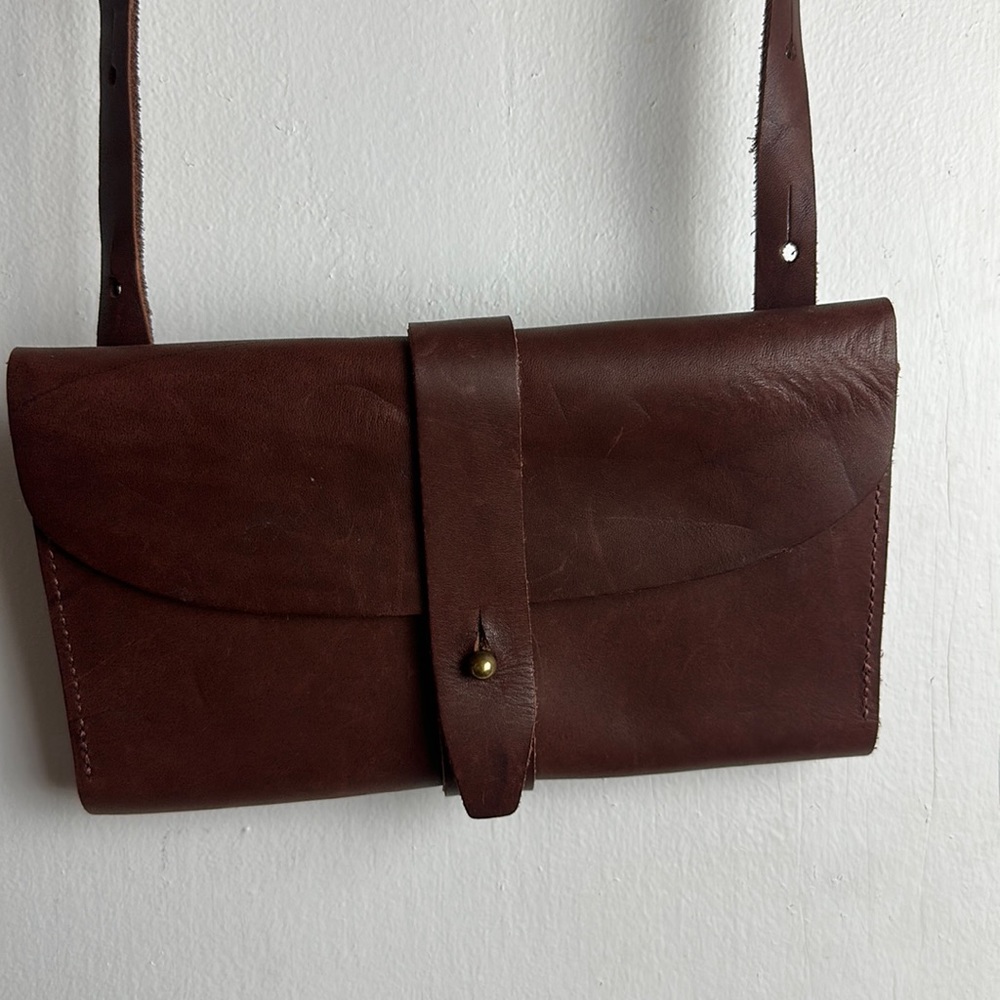 Urban Southern crossbody wallet bag